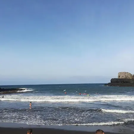 Hébergement de vacances In With Garden *