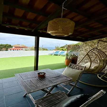 In With Garden * Porto Da Cruz