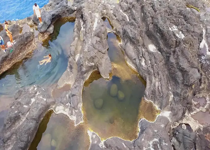 In With Garden Porto Da Cruz