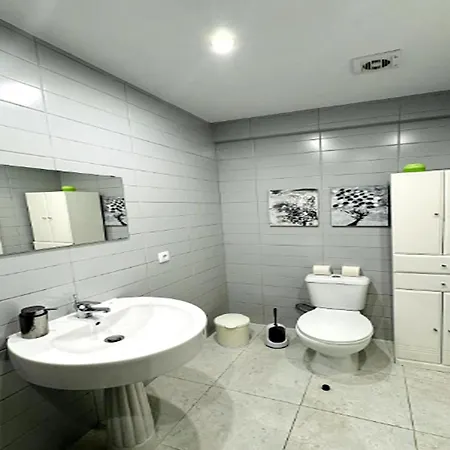 Dom wakacyjny In With Garden Porto Da Cruz