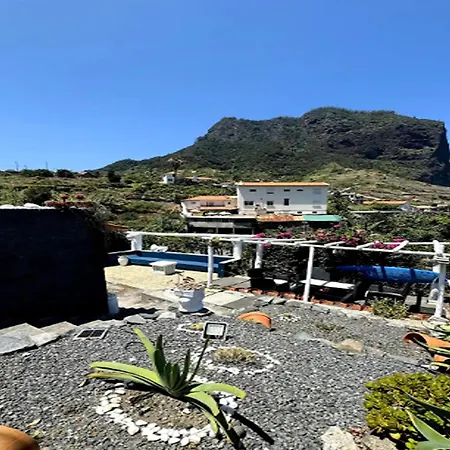 In With Garden * Porto Da Cruz