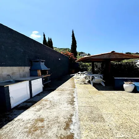 In With Garden * Porto Da Cruz
