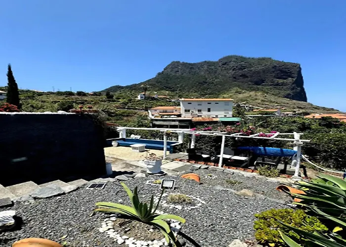 In With Garden * Porto Da Cruz